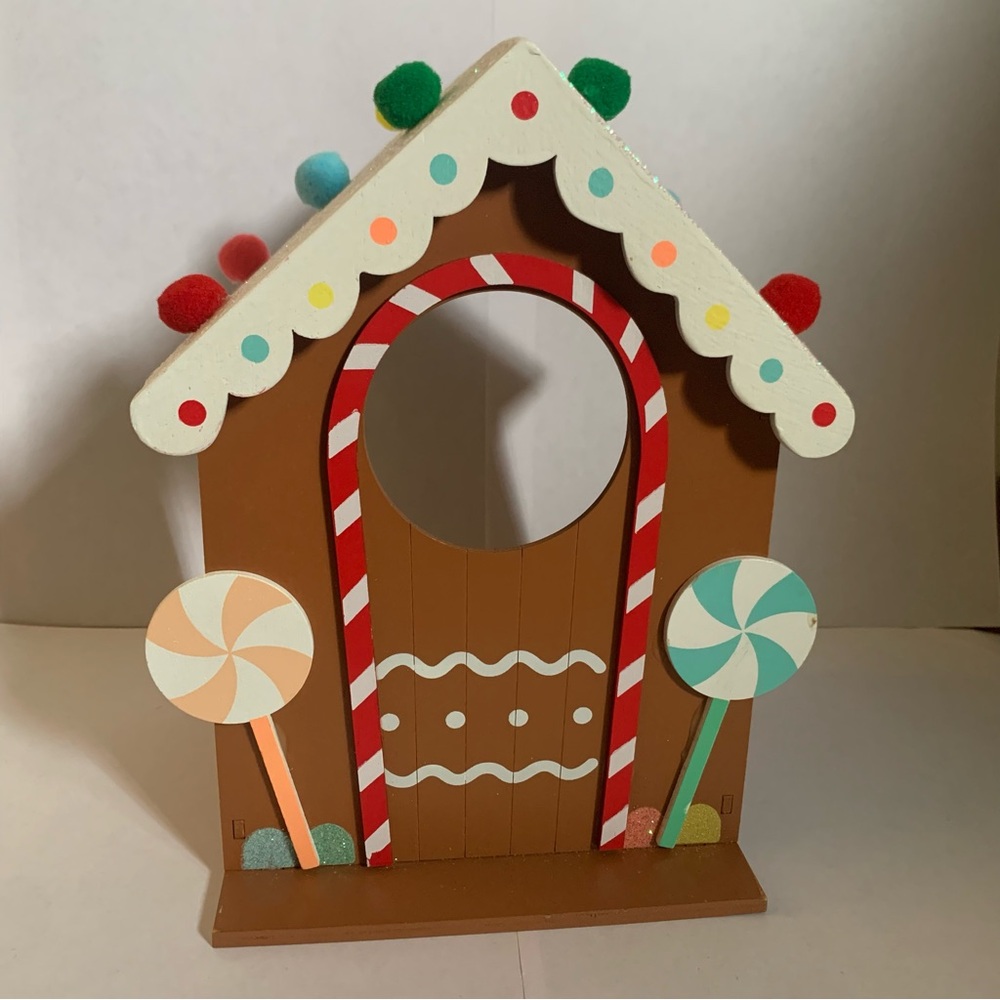 Target Gingerbread Bird House for Featherly Friends